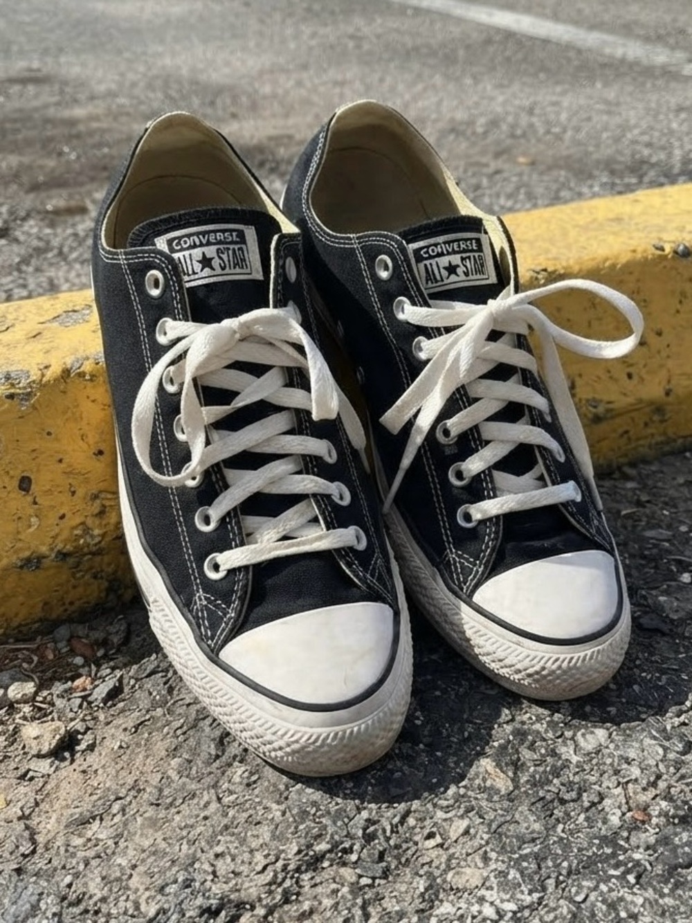 🔥Converse "Chucks" All Star Black & White Low Top Sneakers